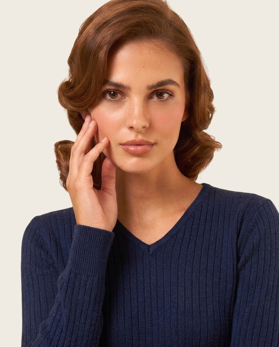 The Pellinore Cotton Sweater - V-Neck