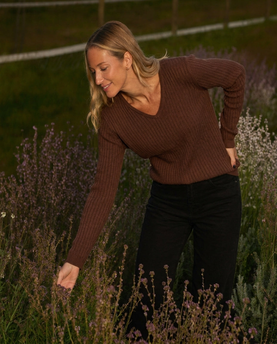 The Pellinore Cotton Sweater - V-Neck