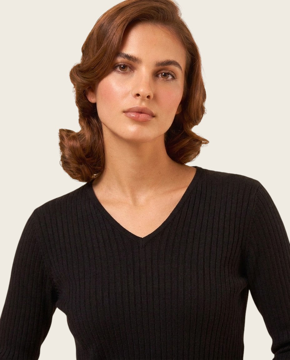 The Pellinore Cotton Sweater - V-Neck